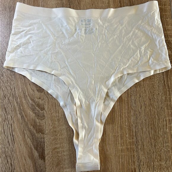 Truekind® Seamless Stretch Mid-Waist Thong - Nude - Size 16-24 (NEW) - Picture 2 of 5